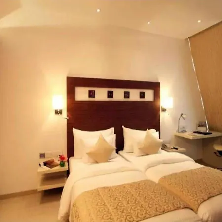 Hotel Suncity Premiere, Near To Airport 3*