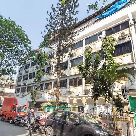 Oyo 71397 Guru Hotel