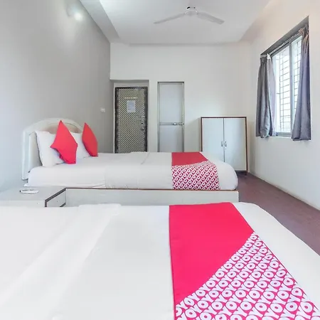 Oyo 71397 Guru Hotel