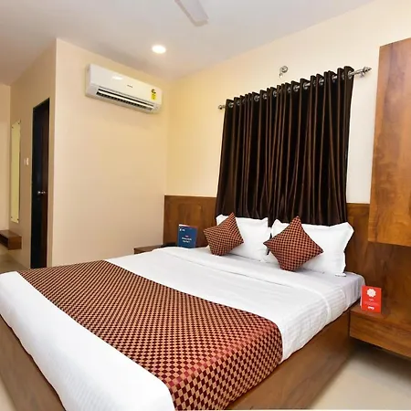 Hotel Oyo 8757 Prakash Mumbai