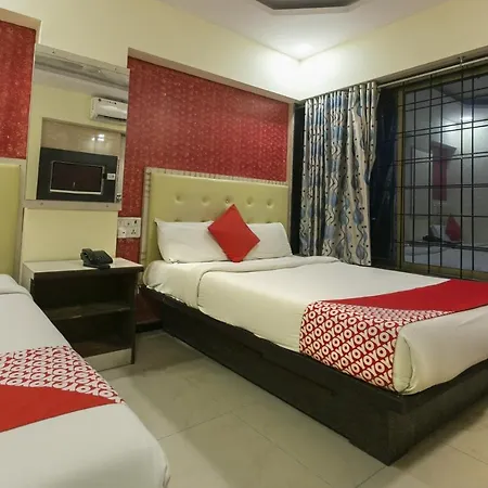 Oyo76492 Hotel Sai Leela Grand Hotel 3*