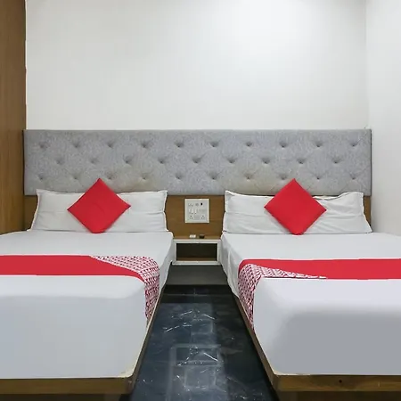 Hotel Oyo 77827 The New Balaji Residency Mumbai