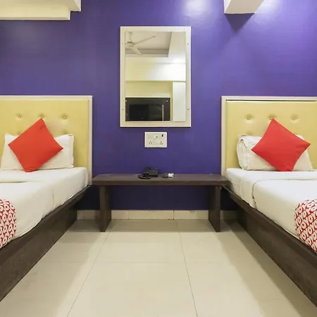 Hotel Oyo76492 Hotel Sai Leela Grand