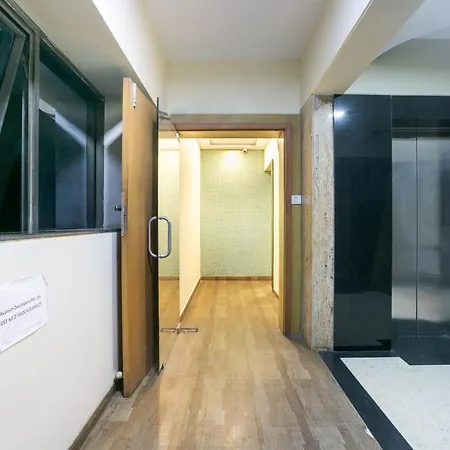 Oyo76492 Hotel Sai Leela Grand 3*