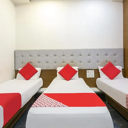 Hotel Oyo 77827 The New Balaji Residency Mumbai
