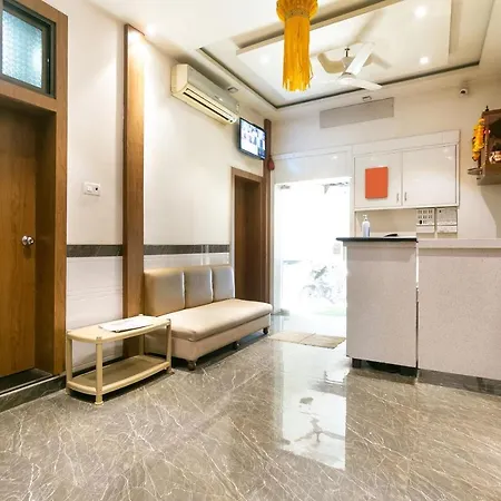 Oyo 77827 The New Balaji Residency Mumbai