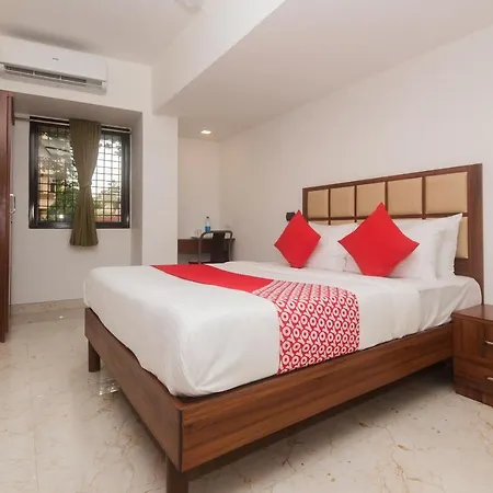 Oyo 46995 Grand Plaza Hotel Mumbai