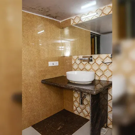 Subhash- Andheri 3*