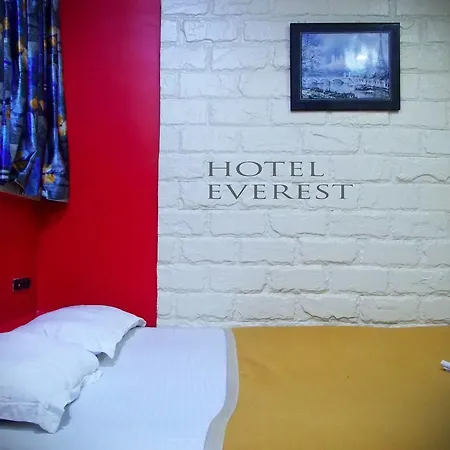 Everest Hotel Mumbai