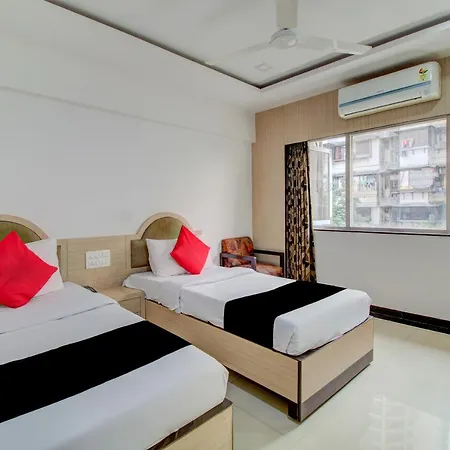 Capital O 76484 Balwas International Hotel