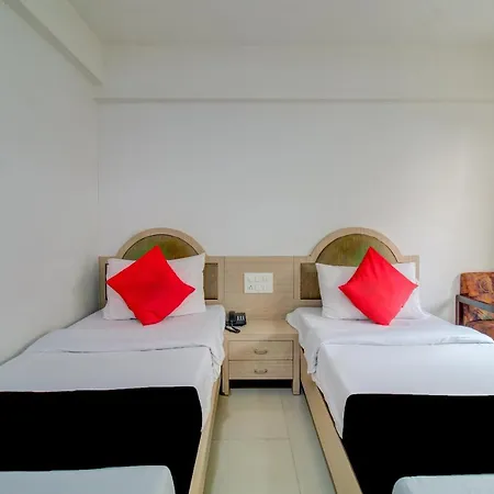 Capital O 76484 Balwas International Hotel Mumbai