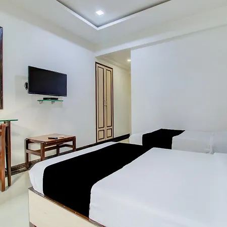 Hotel Capital O 76484 Balwas International