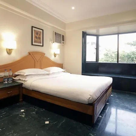 Sai Leela Hotel *