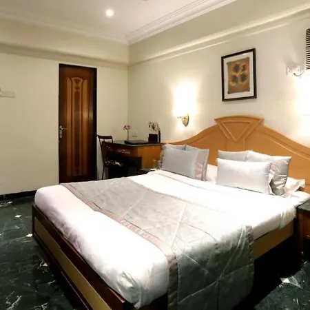 Hotel Sai Leela Mumbai