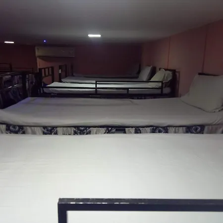 Hotel Mumbai Royal Dormitory Ac Deluxe