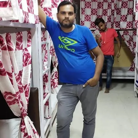 Mumbai Royal Dormitory Ac Deluxe
