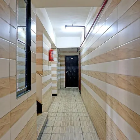 Capital O 79386 Hotel Emirates