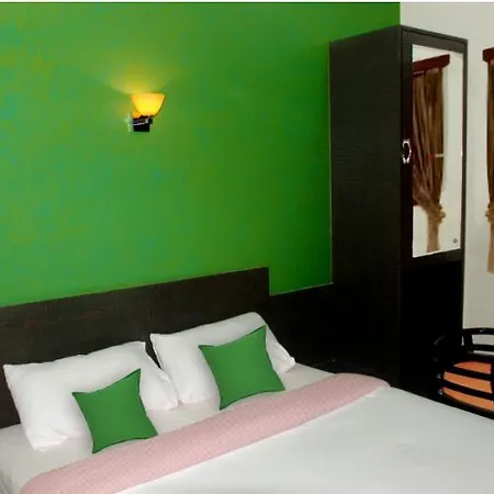 Fabhotel Adore 3* Mumbai