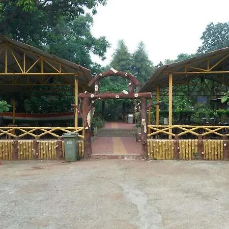 Farm Regency