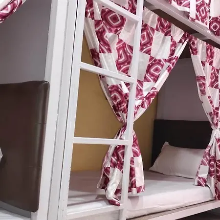 Hotel Mumbai Royal Dormitory Ac Deluxe Mumbai