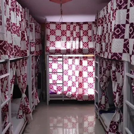 Mumbai Royal Dormitory Ac Deluxe Hotel