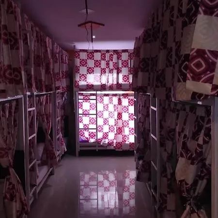 Mumbai Royal Dormitory Ac Deluxe Hotel