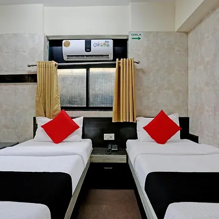 Capital O 79386 Hotel Emirates Hotel Mumbai