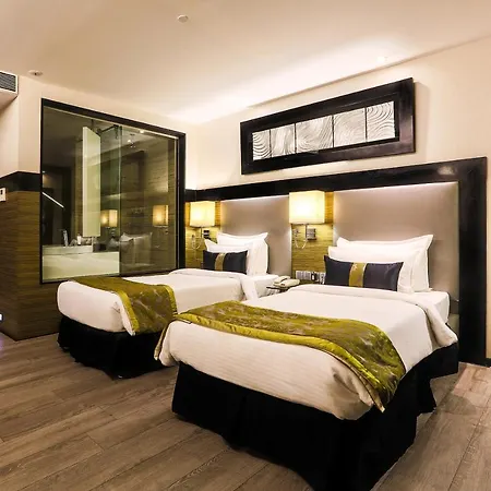 The Empresa 4*