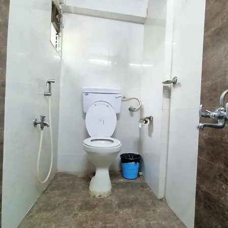 Kalpataru Hometel 3*