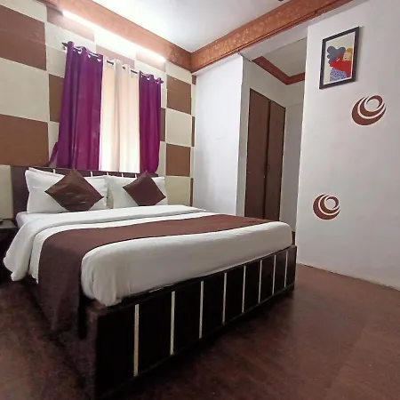 Hotel Kalpataru Hometel 3*