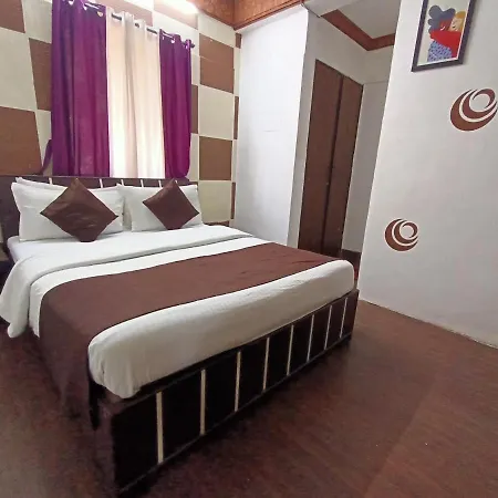 Hotel Kalpataru Hometel 3*