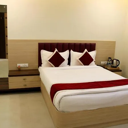 Fabhotel Saineel 3* Mumbai