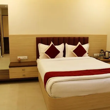 Fabhotel Saineel Hotel 3*