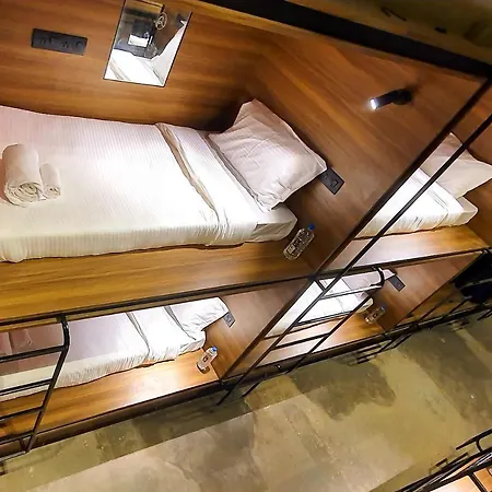 Mayura Aureole Coliving Hostel Mumbai