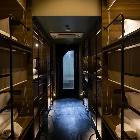 Hostel Mayura Aureole Coliving Mumbai