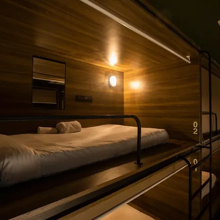 Hostel Mayura Aureole Coliving *