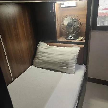 Almas Andheri West 3*