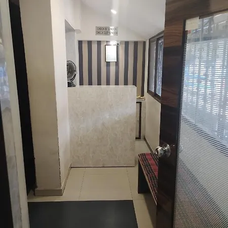 Hotel Almas Andheri West