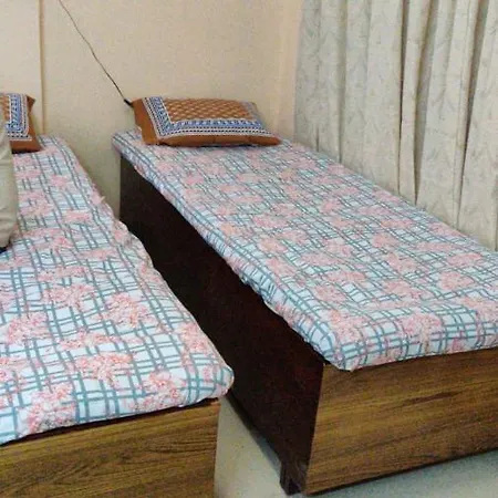 Oxotel Male Paying Guest Hostel Mumbai