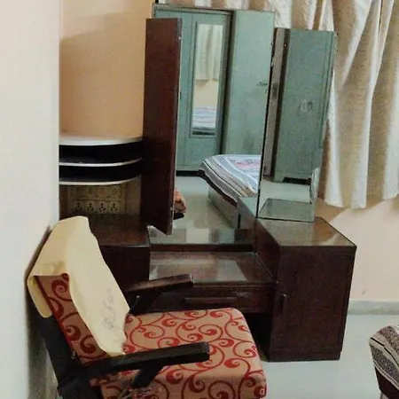 Oxotel Male Paying Guest *