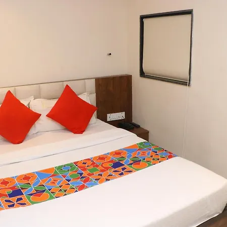 Hotel Yellow Season 3*