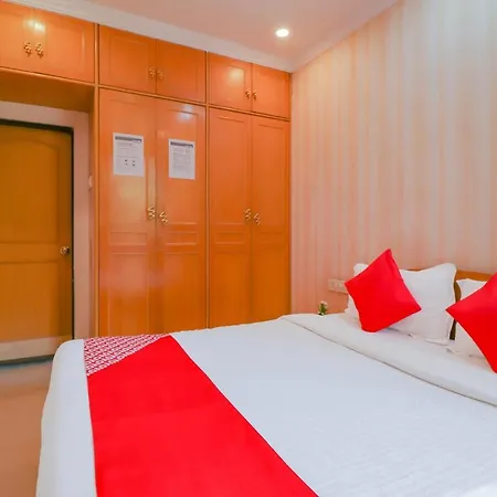 Oyo 79583 Seven Sun Guest House Mumbai