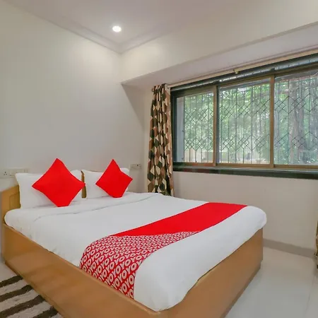 Hotel Oyo 79583 Seven Sun Guest House Mumbai