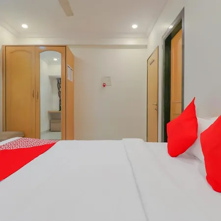 Hotel Oyo 79583 Seven Sun Guest House Mumbai