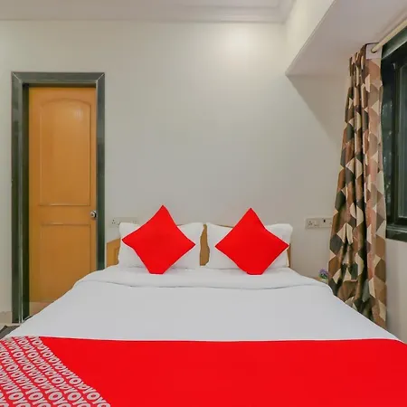 Oyo 79583 Seven Sun Guest House 3* Mumbai