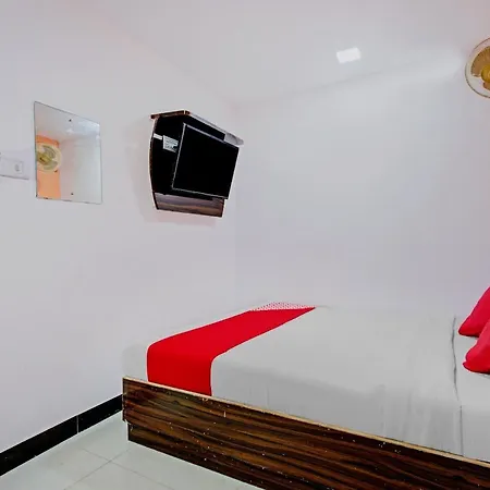 Oyo 81092 Hotel Simla House Hotel 3*