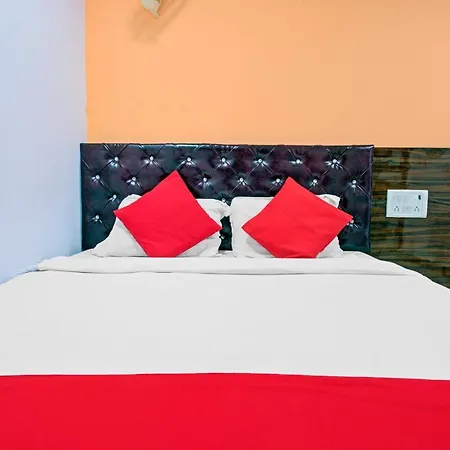 Oyo 81092 Hotel Simla House 3*