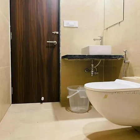 Hotel New 3*