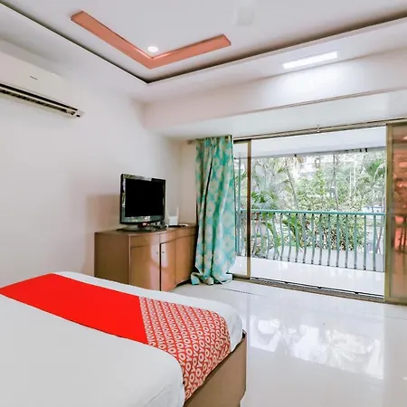 Oyo 79583 Seven Sun Guest House