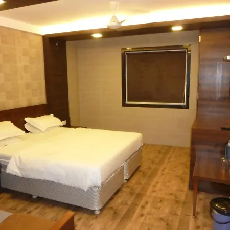 Hotel Orient Palace 2*